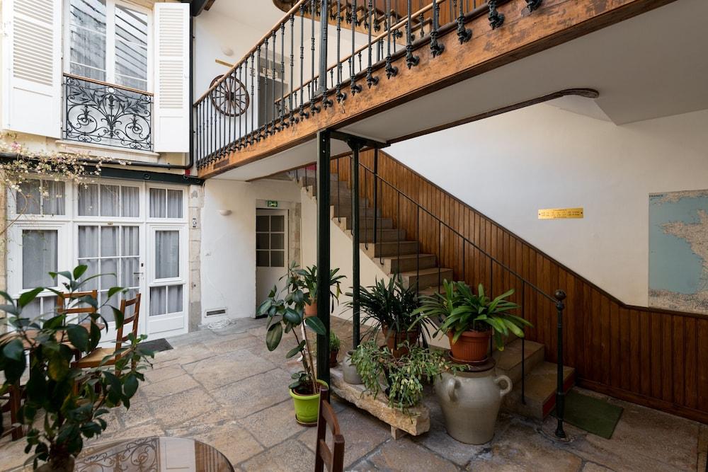 Hotel Des Tonneliers Beaune  Exterior photo